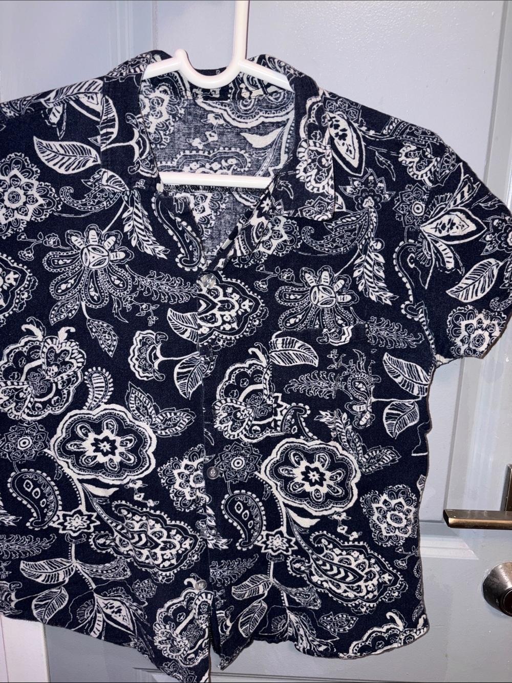 Women’s Navy and White Paisley Button-Up Top